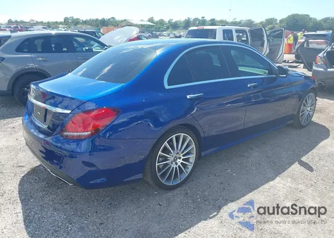 2019 Mercedes-Benz C 300 z USA, uszkodzony, nr VIN 55SWF8DB9KU294424